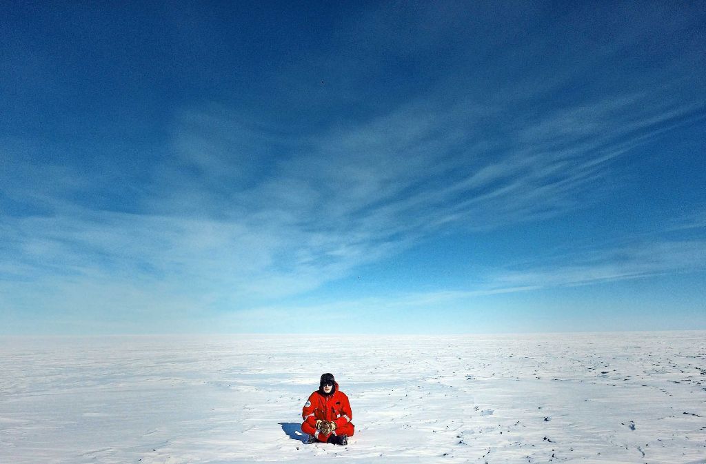 Die Sonne  ist zurück in der Antarktis, die Kälte bleibt auch für Daniel Noll. Foto: Max Merl