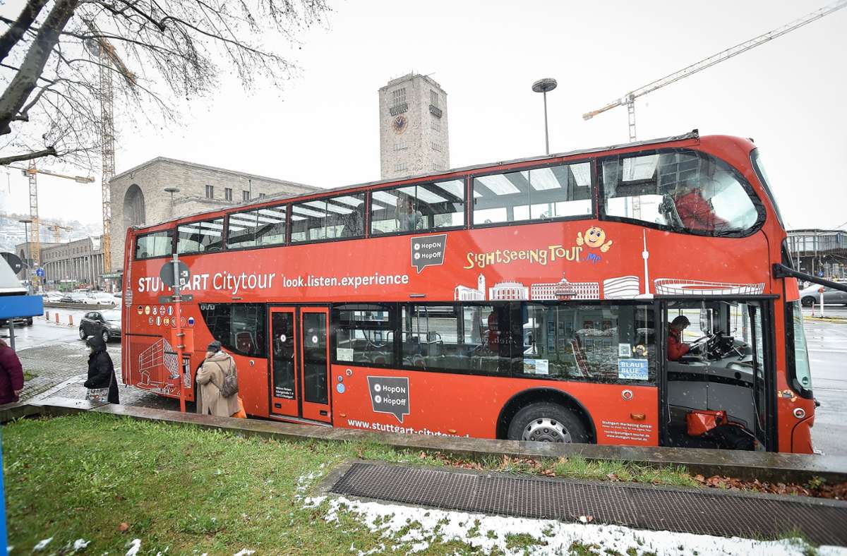 Auch die roten Doppeldeckerbusse waren am Stadtführungstag unterwegs. Foto: Lichtgut/Ferdinando Iannone