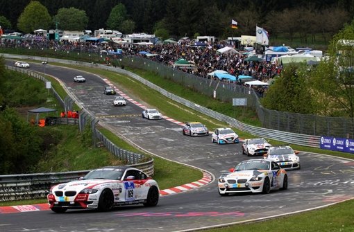 Der legendäre Nürburgring ist pleite und steht zum Verkauf. Nun hat der ADAC offiziell sein Interesse angemeldet. Foto: dpa
