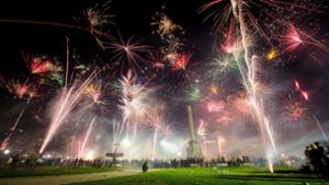 Feuerwerk wird es in diesem Jahr auf dem Schlossplatz nicht geben – dafür ein Unterhaltungsprogramm Foto: dpa/Christoph Schmidt