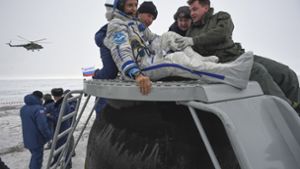 Drei Raumfahrer sicher zur Erde zurückgekehrt
