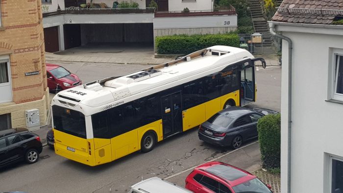 Umleitung führt Busfahrer in die Irre