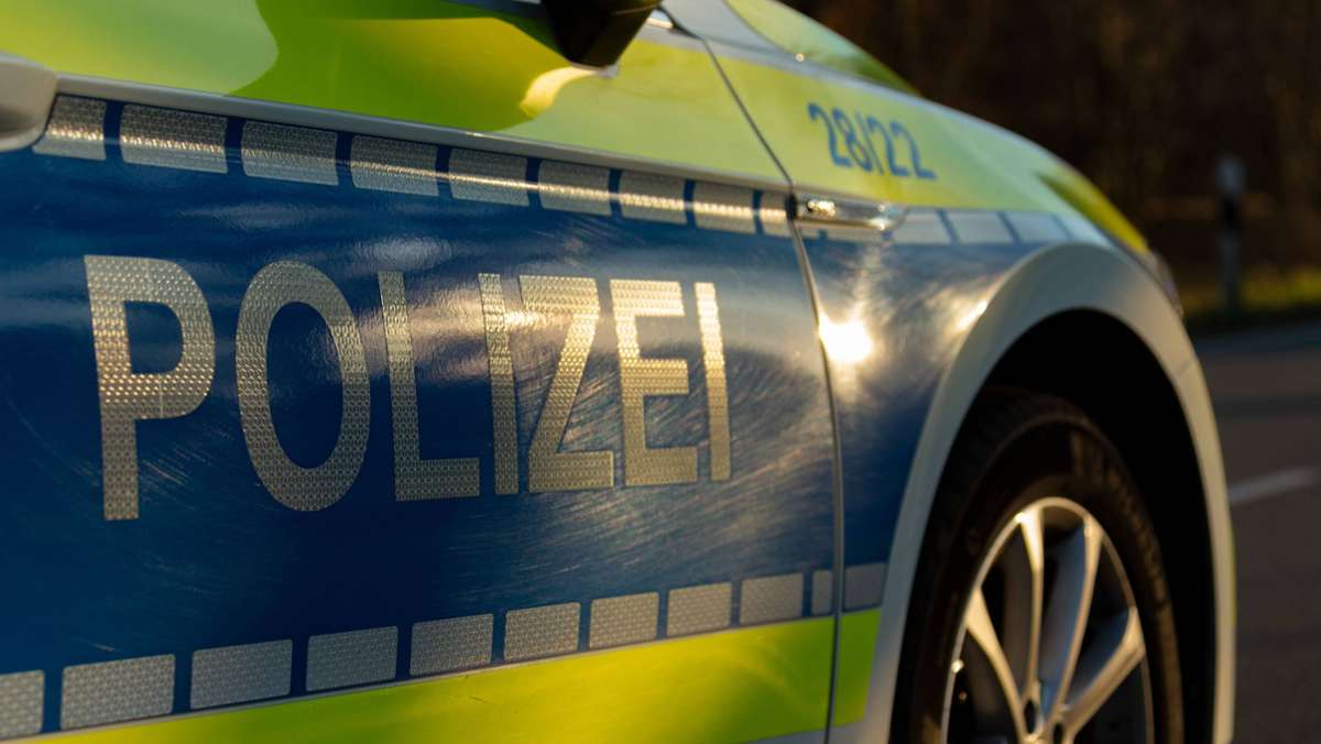Dachgeschosswohnung in Erfurt: Blut läuft Hauswand runter –  Nachbarn rufen Polizei