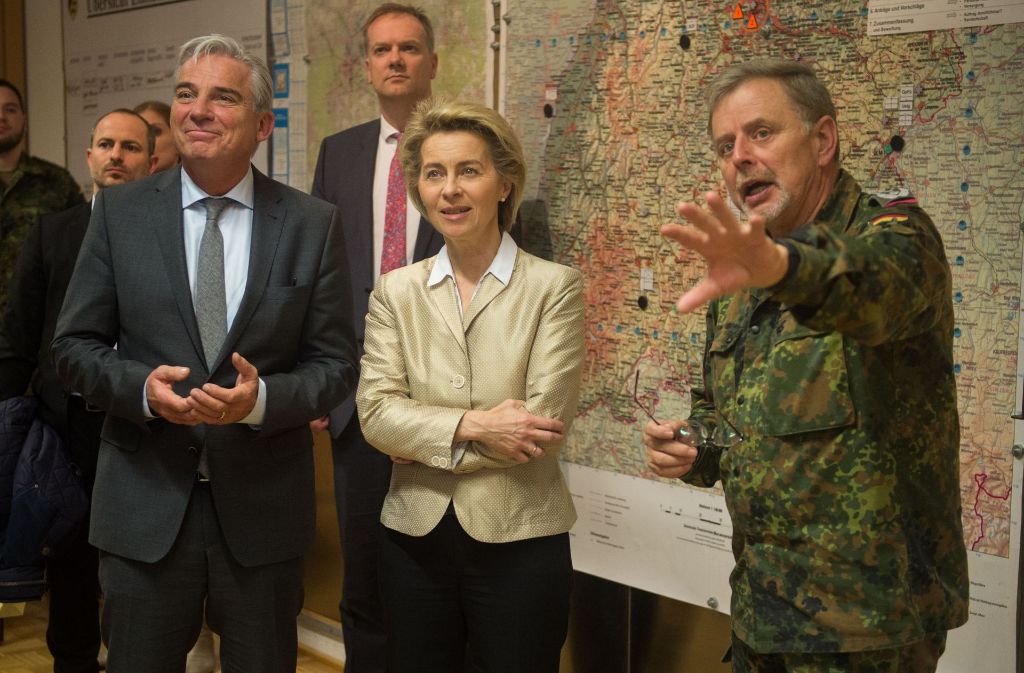 Wegen einer Übung war Bundesverteidigungsministerin Ursula von der Leyen zu Besuch in der Kaserne.