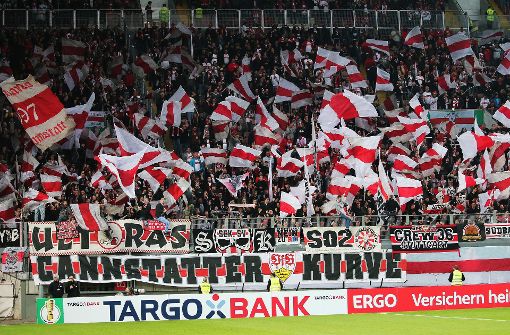 Die VfB-Fans planen beim Auswärtsspiel in Bremen offenbar eine größer angelegte Chroreografie. Foto: Pressefoto Baumann