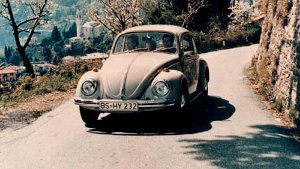 Der Inbegriff deutscher Wertarbeit brachte den Deutschen ungeahnte Mobilität: Der VW Käfer ist bis heute ein Mythos. Vor zehn Jahren, am 10. Juli 2003, wurde die Produktion der letzten Käfer im mexikanischen Puebla eingestellt - fast 70 Jahre nachdem in einer Garage in Stuttgart der erste Prototyp gebaut wurde.  Foto: Volkswagen AG