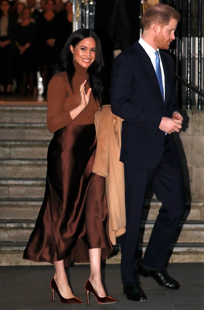 Prinz Harry und Herzogin Meghan (Januar 2020): Das Herzogpaar von Sussex teilt mit, dass es sich aus der ersten Reihe der Königsfamilie zurückziehen wird. Wie das genau aussehen wird, ist noch völlig offen.