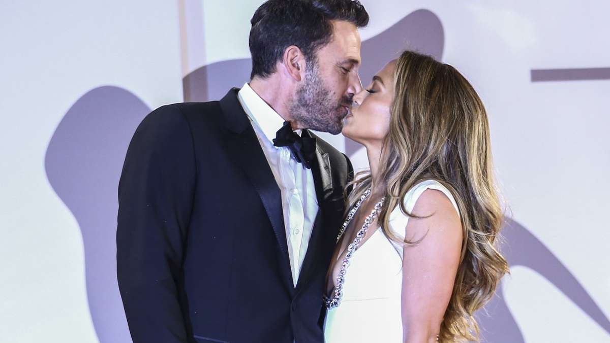 Jennifer Lopez und Ben Affleck: Die Braut grüßt als Jennifer Lynn Affleck