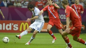 Karagounis schießt Griechenland ins Viertelfinale
