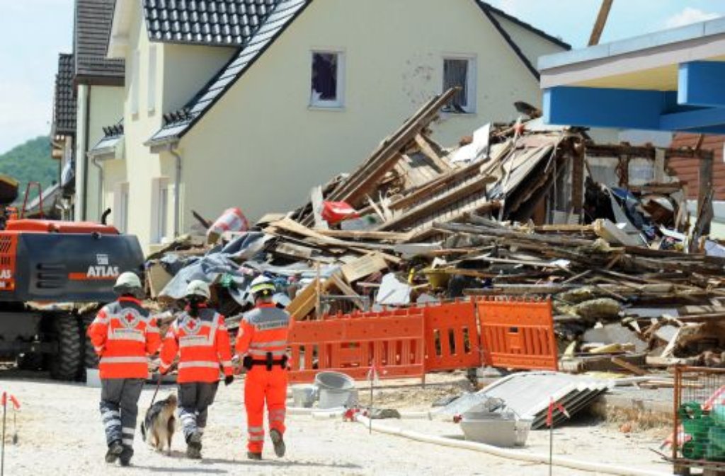 Die Ursache für die Gasexplosion in einem Wohnhaus in Heidenheim (Baden-Württemberg) ist immer noch unklar. Bei dem Unglück war am Donnerstag eine 76 Jahre alte Frau der Druckwelle ausgesetzt und verletzt worden.
