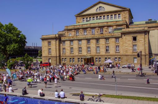 Auch beim Verein Aufbruch Stuttgart – hiere eine Veranstaltung von ihm – steht die B14 im Mittelpunkt. Foto: SDMG