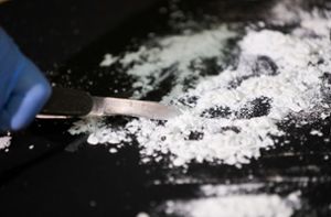 Bei dem vermeintlichen Kokain handelte es sich um falsche Ware. (Symbolbild) Foto: dpa/Christian Charisius