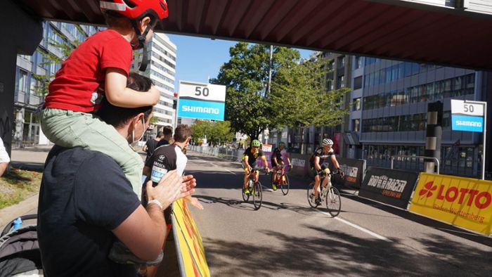 Radrennen bremst Bus, Bahn und Auto in Stuttgart aus