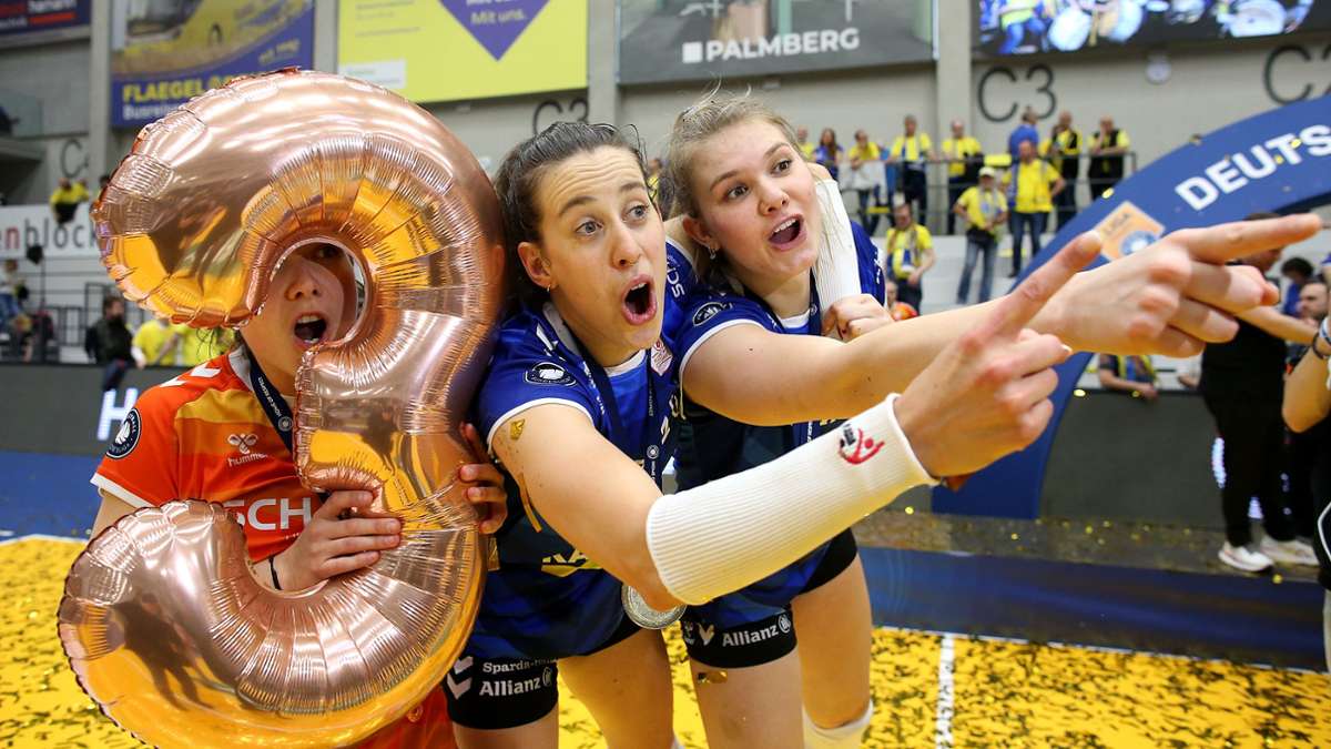 Allianz MTV Stuttgart: So ausgelassen feiern die Volleyballerinnen das Triple