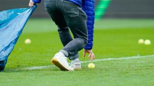Strafen wegen Fan-Protesten: DFB zählt keine Tennisbälle