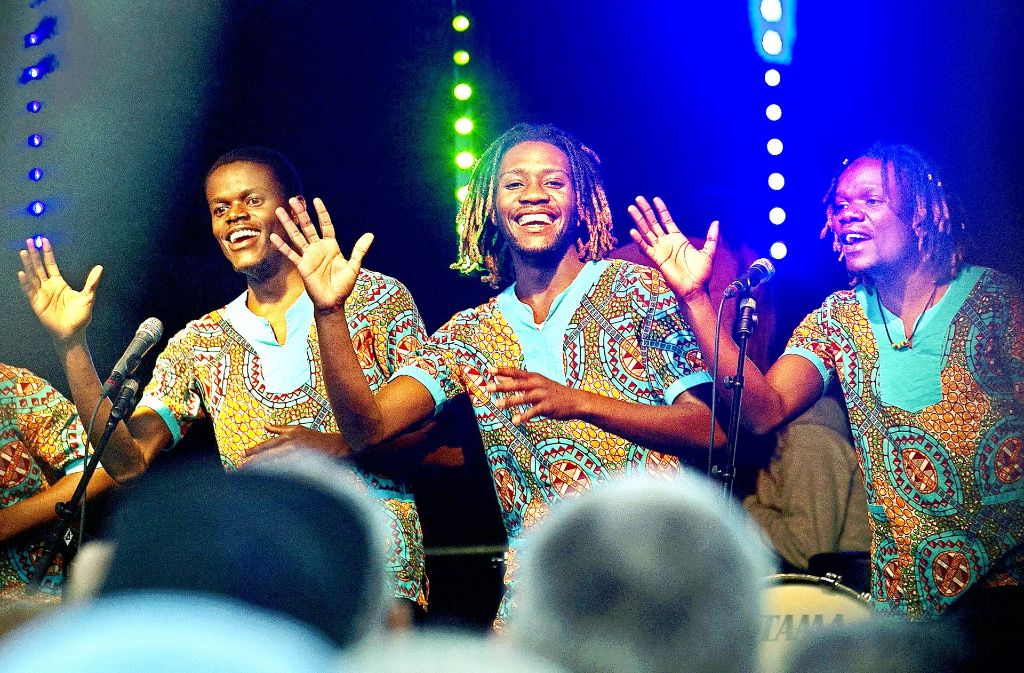 Die namibischen Sänger der Gruppe African Vocals  haben der Musiknacht einen folkloristischen Touch verliehen.