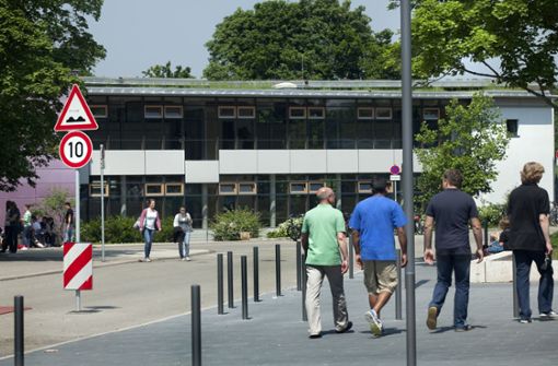 Im Heinrich-Heine-Gymnasium in Ostfildern-Nellingen ist ein Schüler verunglückt. Foto: Horst Rudel