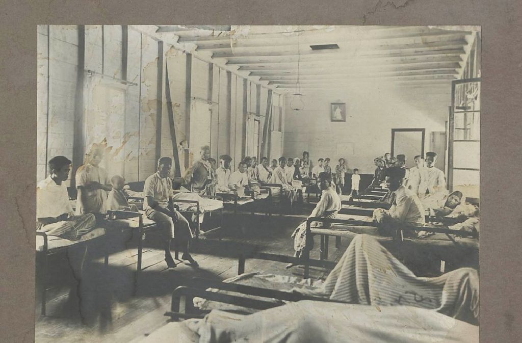 So sah früher eine Krankenstation in den Tropen aus. Foto: Archiv  der Landeskirche