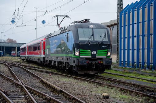 Mit dem neuen Fahrplan soll sich zum 11. Dezember vieles im regionalen Schienenverkehr in Baden-Württemberg ändern (Symbolbild). Foto: dpa/Ilkay Karakurt