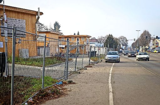 Derzeit steht auf dem umstrittenen  Areal an der Geisinger Straße in Bietigheim-Bissingen  ein Flüchtlingsheim Foto: factum/Granville