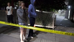 In der kalifornischen Universitätsstadt Berkeley ist ein Balkon abgestüzt. Dabei sind fünf Menschen ums Leben gekommen. Foto: EPA