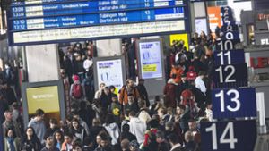 Viel Streß im Bahnverkehr – was macht das mit der Verkehrswende? Foto: IMAGO/Arnulf Hettrich/Arnulf Hettrich