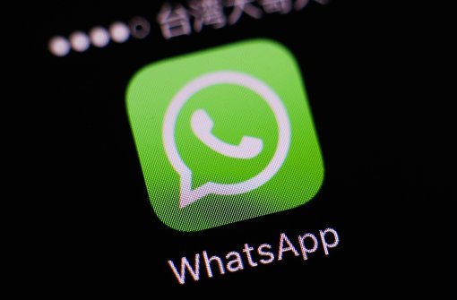 Bei WhatsApp gibt es Androhungen einer Klage wegen der Weitergabe von daten an Facebook. Foto: EPA