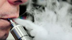 Mann stirbt nach E-Zigaretten-Gebrauch