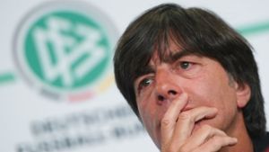 Joachim Löw macht sich Sorgen um den Fußball. Foto: dpa