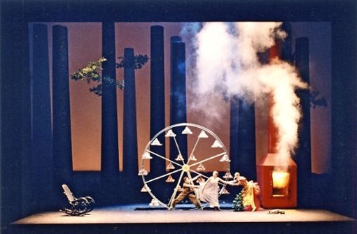 Szene aus Johannes Schaafs „Hänsel und Gretel“-Inszenierung von 1995 an der Staatsoper Stuttgart Foto:  