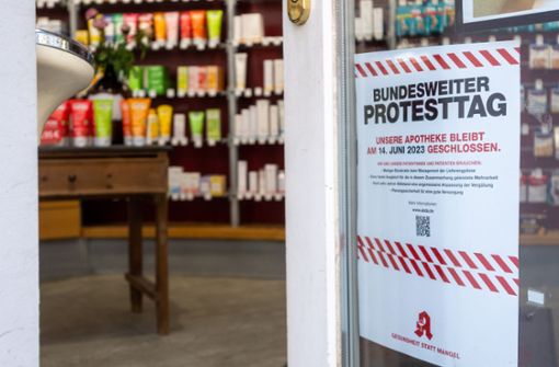 Am Mittwoch wollen die Apotheker bundesweit mit einer Protestaktion auf die derzeitige, aus ihrer Sicht prekäre Situation aufmerksam machen. Foto: dpa/Monika Skolimowska