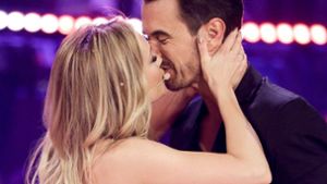 Küsst Helene Fischer da noch ihren Freund oder bereits ihren Ehemann Florian Silbereisen? Foto: Getty Images