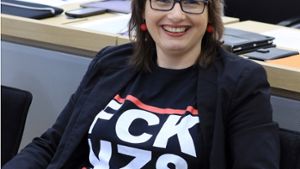 Anti-Nazi-Shirt von SPD-Abgeordneter sorgt für Aufsehen