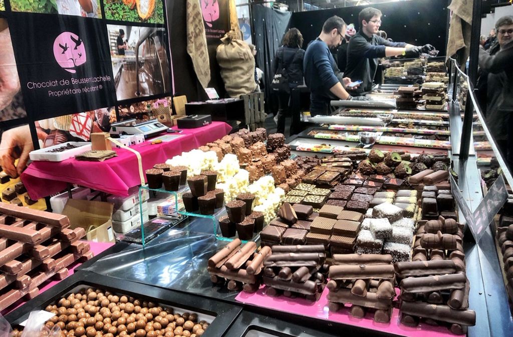 Der Salon du Chocolat in Paris lockt derzeit wieder zahlreiche Besucher an.