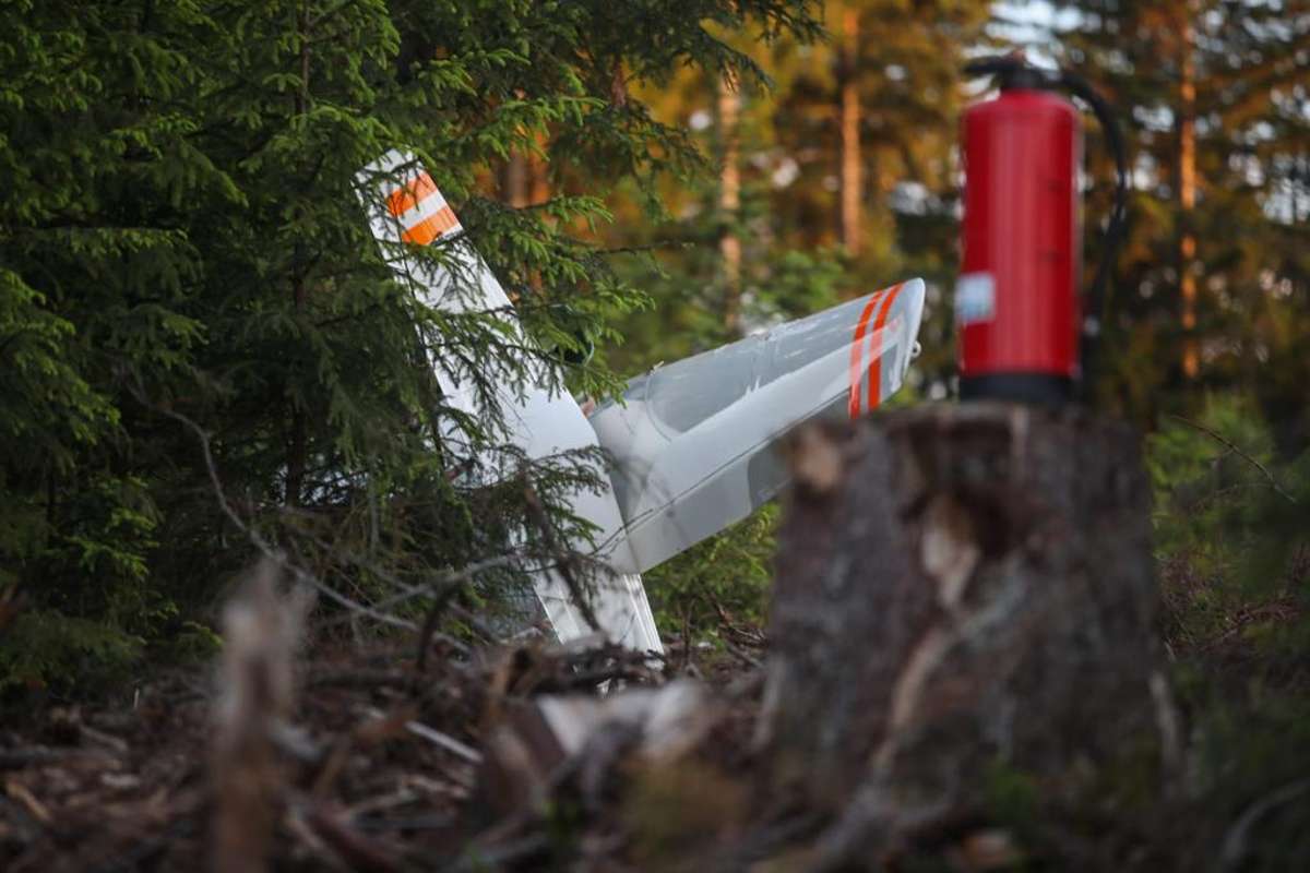 Das abgestürzte Segelflugzeug in Schonach. Hier starb ein 22-Jähriger.