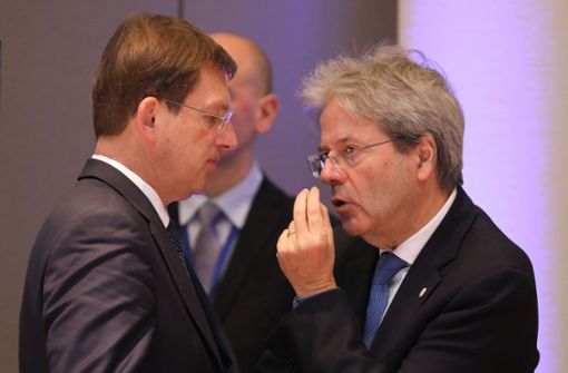 Miro Cerar (links) ist zurückgetreten. Foto: AFP