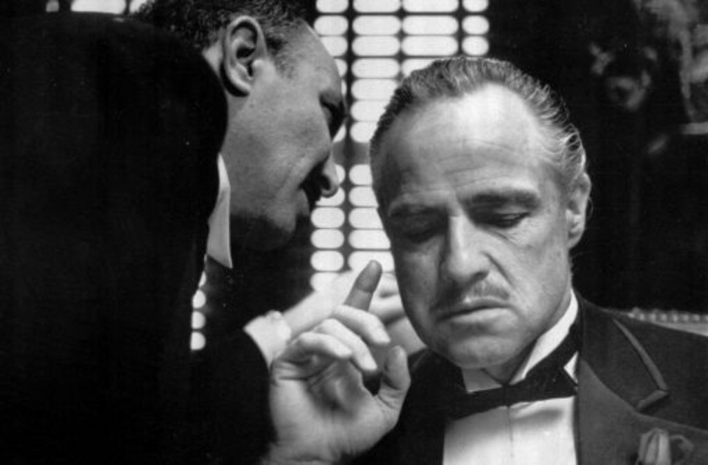 Ein Angebot, dass man nicht ausschlagen kann - die Mafia im Film: Marlon Brando als Der Pate Foto: AP