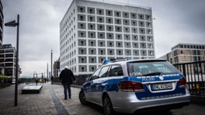 Die Polizei musste am Mailänder Platz einen rabiaten Dieb in Gewahrsam nehmen. (Archivfoto) Foto: Lichtgut/Max Kovalenko