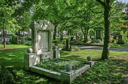 Auf dem Ebershaldenfriedhof gibt es viele besondere Grabstätten. Doch einige  könnten  für immer verschwinden. Foto: Roberto Bulgrin