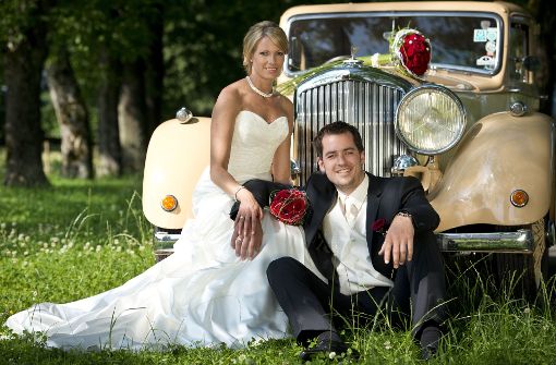 Eine Aufgabe, die Männer nur allzu gerne übernehmen dürften: Die Auswahl des Hochzeitsautos. Foto: Daniel Mock/Adobe Stock