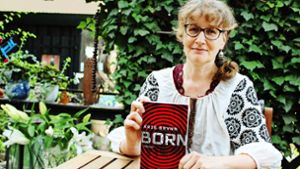 Regine Botts Roman „Born“ ist ein Sci-Fi-Thriller, der in einer Welt nach verlorenen Sandkriegen spielt. Foto: Jacqueline Fritsch