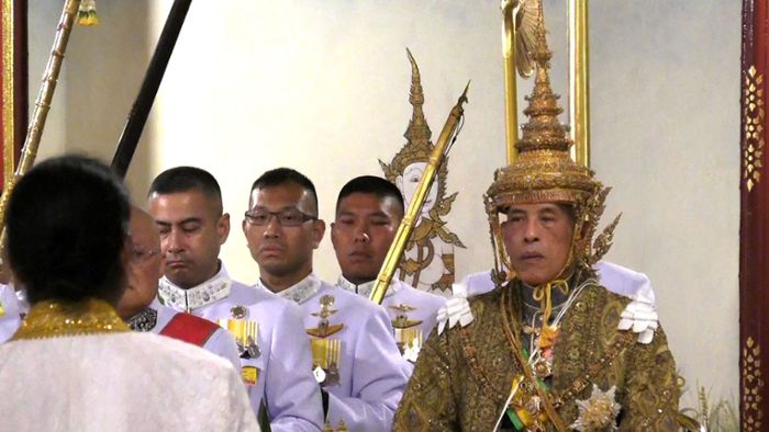 Rama X. im pompöser Zeremonie gekrönt