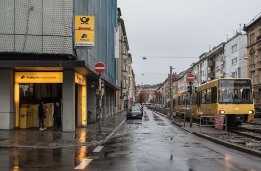 Die Postbank-Mitarbeiter in Stuttgart treten am Montag und Dienstag, 7. und 8. März, in den Warnstreik. Foto: Lichtgut/Max Kovalenko