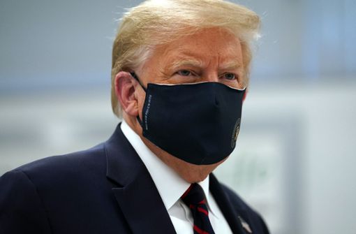 Donald Trump pries wiederholt eine Malaria-Arznei an. Foto: AP/Evan Vucci