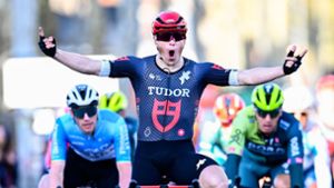 Arvid de Kleijn vom zweitklassigen Tudor-Team gewann die zweite Etappe von Paris-Nizza. Foto: Jasper Jacobs/Belga/dpa