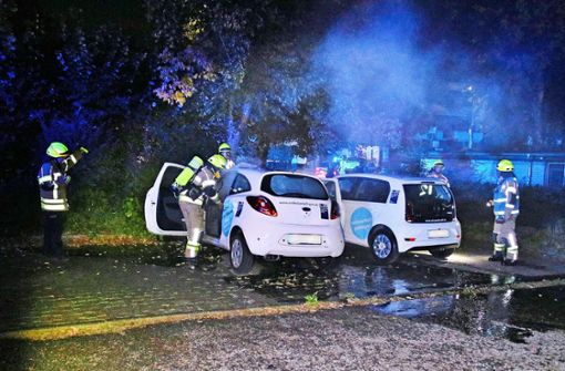 Am Ford entstand durch das Feuer ein Totalschaden. Foto: 7aktuell.de//Kevin Lermer