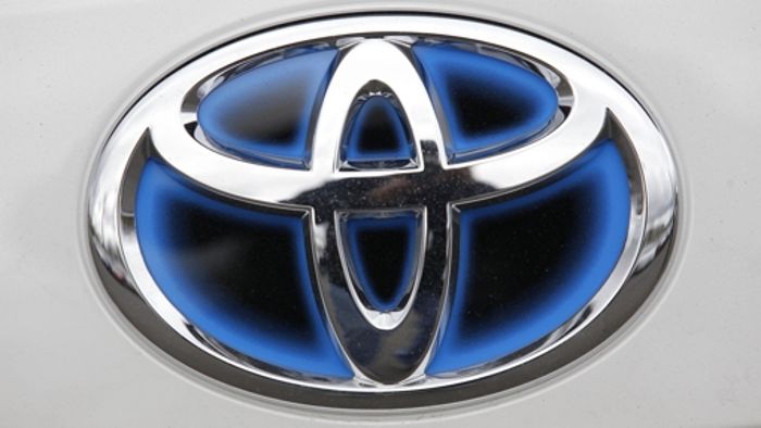Toyota hat bei Autoverkäufen wieder Nase vorn