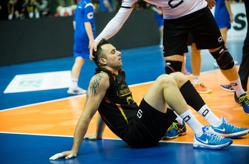 Kein guter Tag für das deutsche Volleyball-Team:  Grozer ist untröstlich Foto: dpa