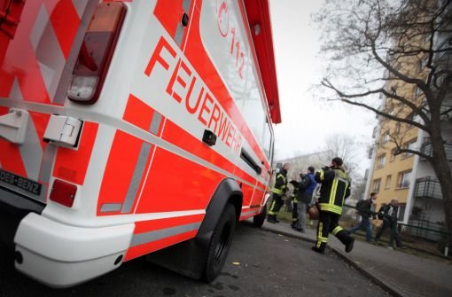 Am Freitagmittag kommt es in einer Firma in Hedelfingen zu einem Feuer - exakt eine Woche zuvor brannte es ebenfalls in der Straße Am Mittelkai. Weitere Meldungen der Polizei aus Stuttgart. (Symbolbild) Foto: dpa