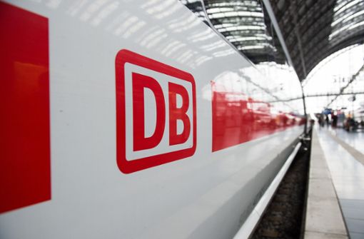 Weiterhin schreibt die Deutsche Bahn tiefrote Zahlen. Foto: dpa/Silas Stein